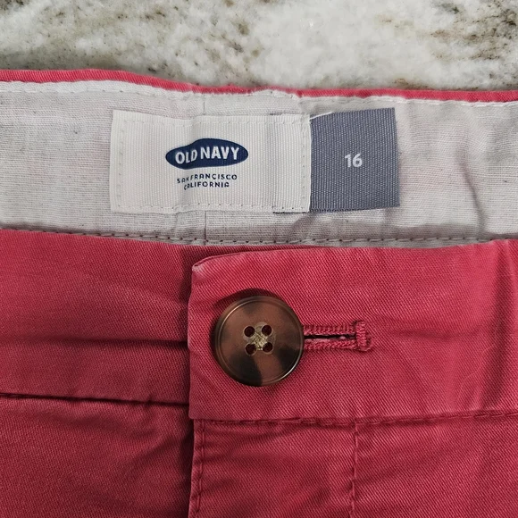 Old Navy Chino Shorts Women's Plus Size 16 Dark Pink - Picture 3 of 4